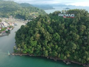 Mengubah Wajah Pariwisata Padang: Inspirasi Vietnam untuk Kebangkitan Gunung Padang, Pantai Air Manis, dan Batang Arau 2 Gunung Padang Sumbar