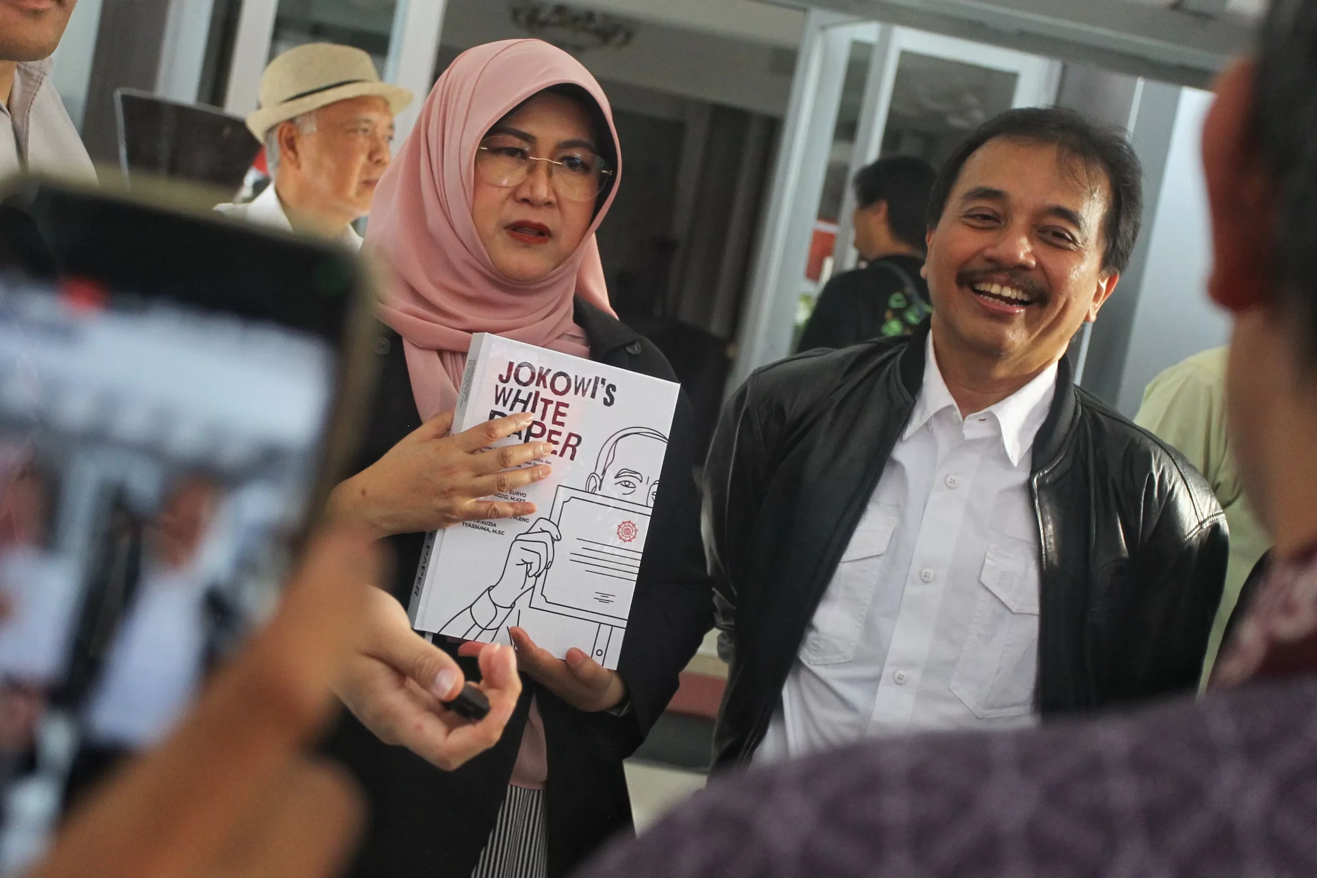 buku jokowis white paper scaled