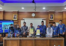 FIB UNAND dan Kampung Inggris Alinia Dharmasraya Teken Kerja Sama