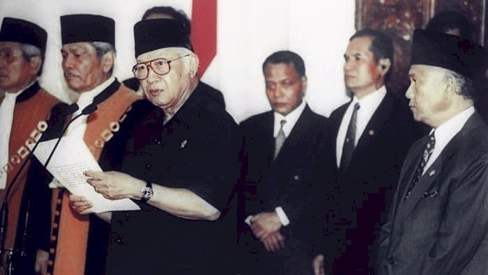 Nama mantan Presiden Soeharto masuk dalam daftar usulan penerima gelar Pahlawan Nasional.