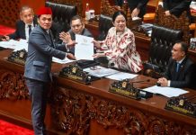 DPR Sahkan RKUHAP Jadi Undang-Undang, Koalisi Sipil Anggap Proses Cacat Formil dan Materiil